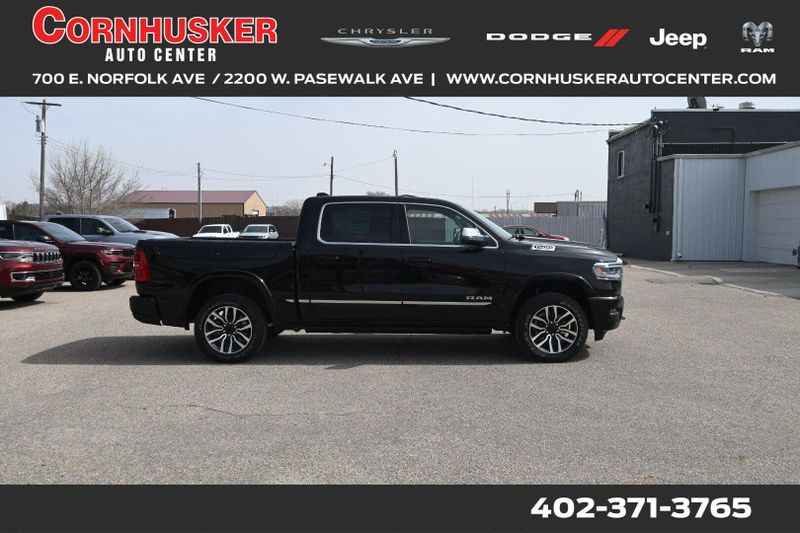 2025 RAM 1500 LimitedImage 1