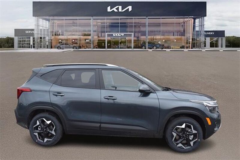 2025 Kia Seltos SImage 2