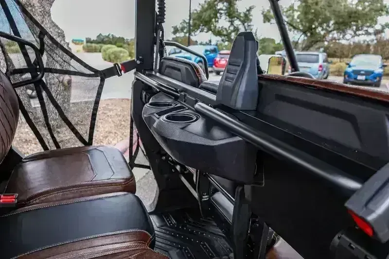 NEW 2026 CFMOTO UFORCE U10 XL PRO Image 11