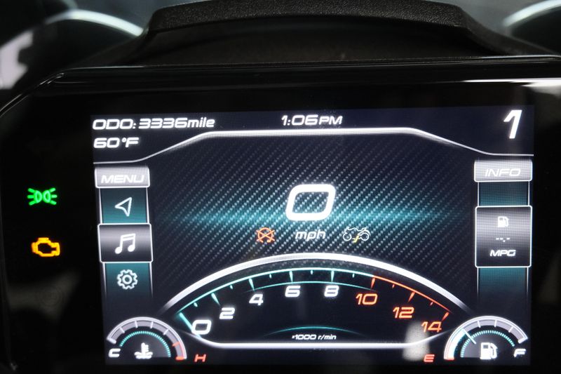 2024 CFMOTO 450SS NEBULA WHITEImage 22