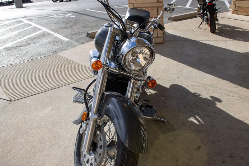 NEW 2025 SUZUKI BOULEVARD C50 Image 6