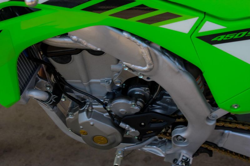 2025 Kawasaki KX450SR LIME GREEN Image 13