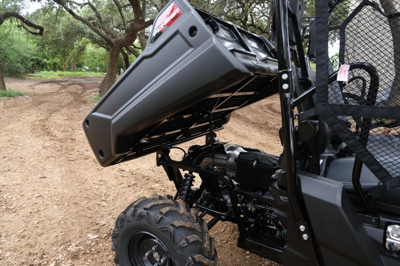 2025 Honda PIONEER 700 HERO REDImage 20