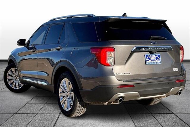 2022 Ford Explorer LimitedImage 12