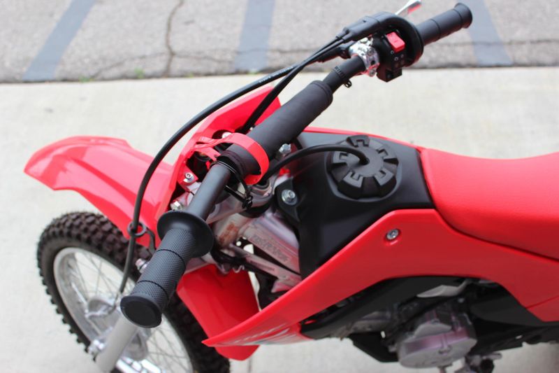 2025 Honda CRF110F Image 2