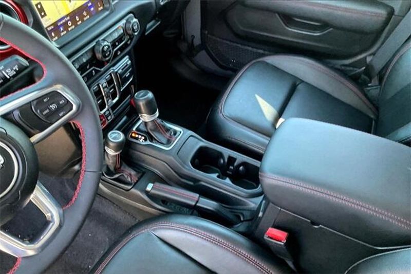 Used 2023 Jeep Gladiator RubiconImage 17