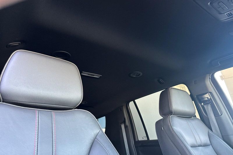 Used 2023 Chevrolet Suburban RSTImage 20