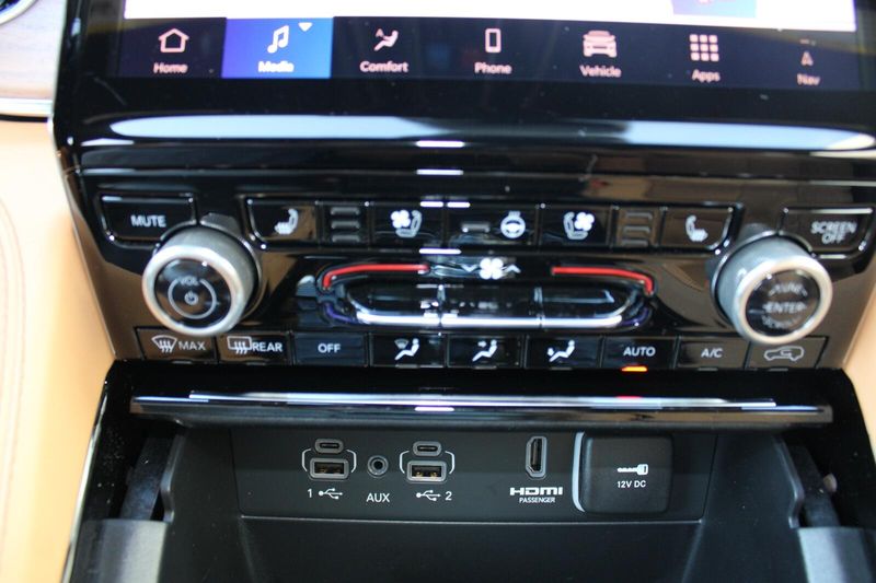 2025 Jeep Grand Cherokee L Summit Reserve photo 22