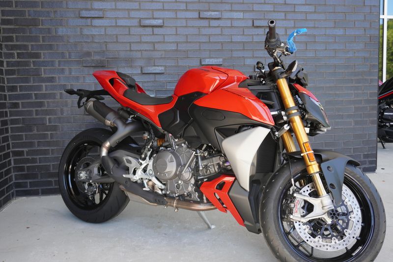 New 2026 Ducati STREETFIGHTER V2S 