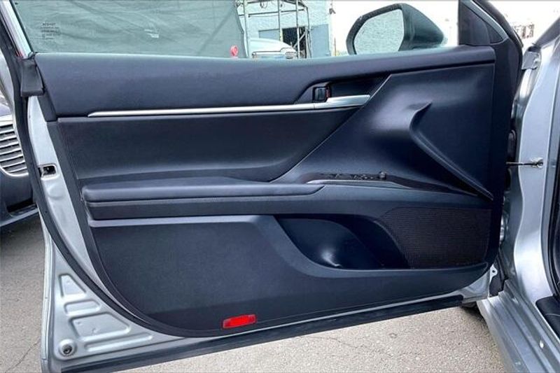 Used 2024 Toyota Camry SEImage 22