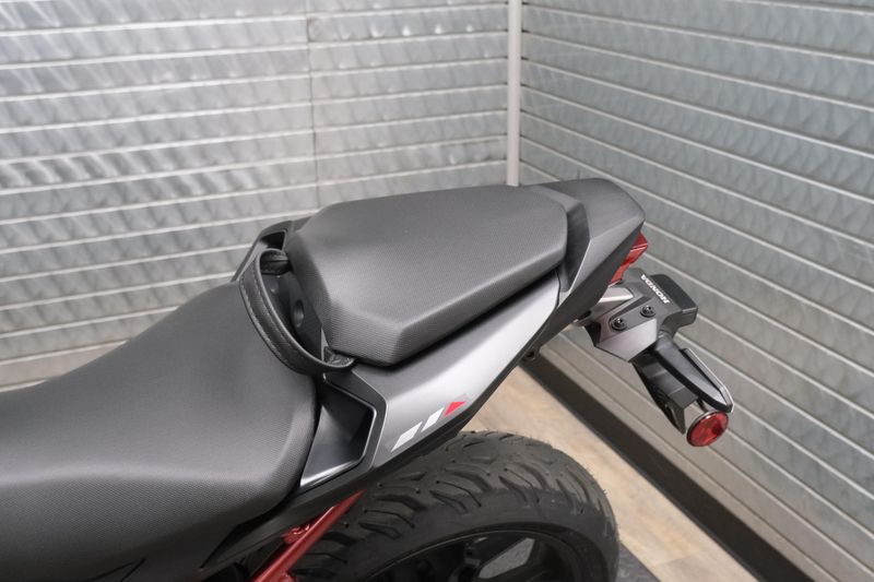 NEW 2026 HONDA CB750 HORNET E-CLUTCH Image 17