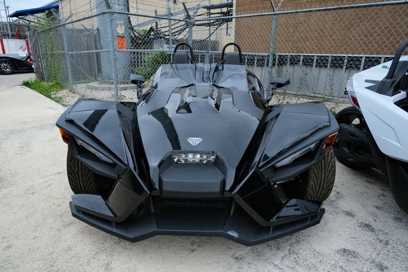 2024 Polaris SLINGSHOT S WITH TECHNOLOGY PACKAGE AUTODRIVEImage 5