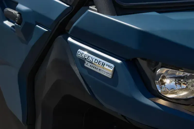 NEW 2026 CAN-AM DEFENDER PRO LIMITED CAB HD10 Image 15