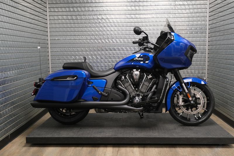 NEW 2026 INDIAN MOTORCYCLE CHALLENGER DARK HORSE WITH 112 PACKAGE Image 2