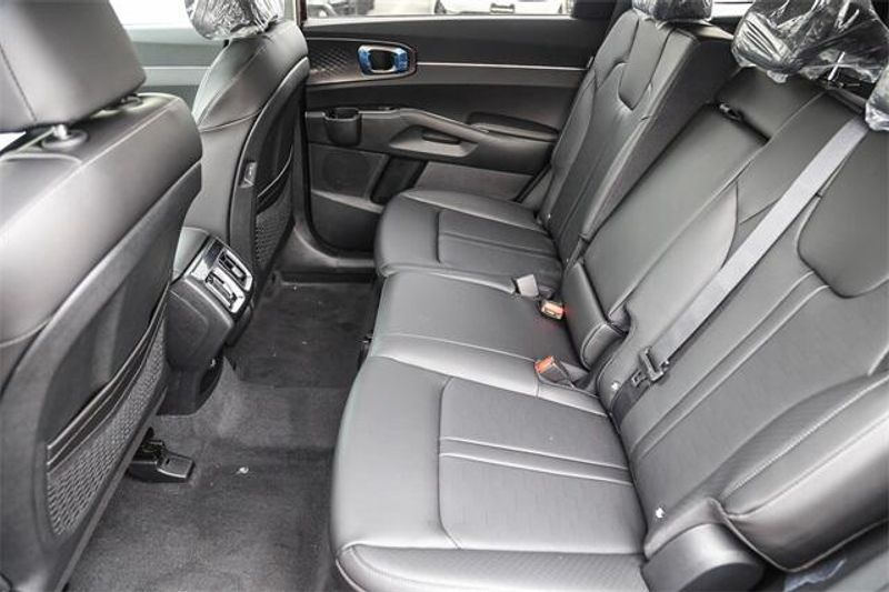 2025 Kia Sorento SImage 11