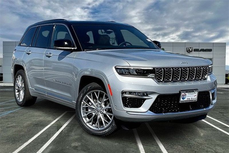 2024 Jeep Grand Cherokee Summit 4x4Image 14