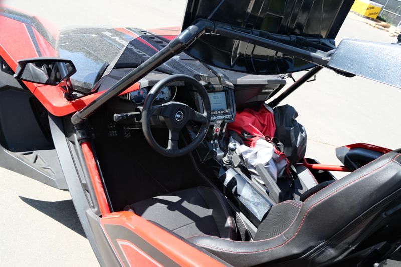 Used 2019 Polaris SLINGSHOT SLR RED PEARL Image 14