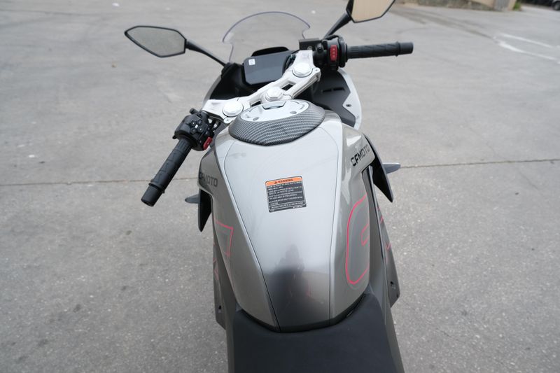 2024 CFMOTO 300SS NEBULA BLACKImage 17