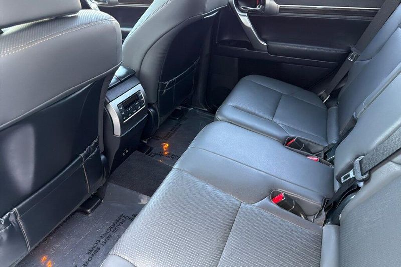 Used 2023 Lexus GX 460Image 11