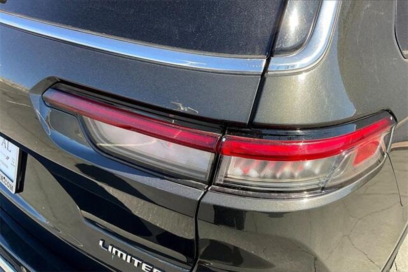 2021 Jeep Grand Cherokee Limited photo 25