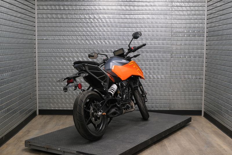 USED 2024 KTM 250 DUKE Image 3