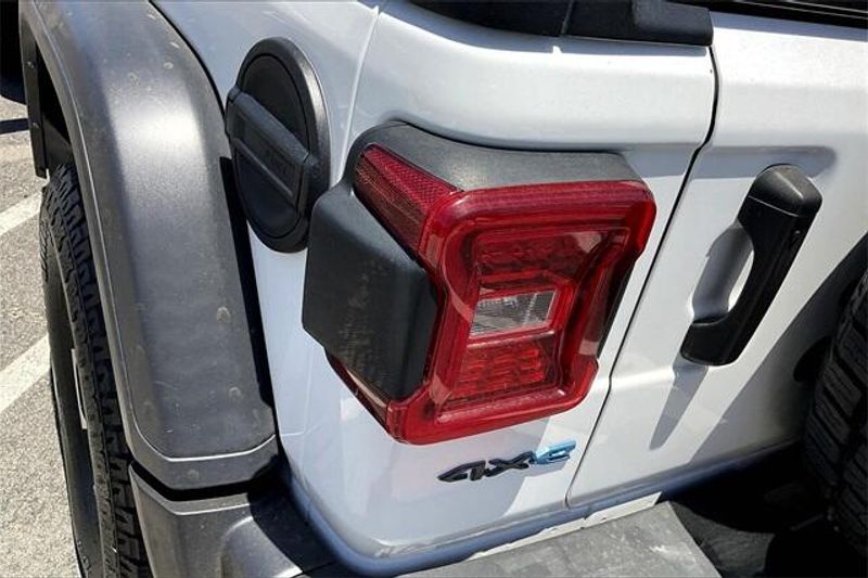 Used 2022 Jeep Wrangler 4xE Unlimited Rubicon 4xeImage 28