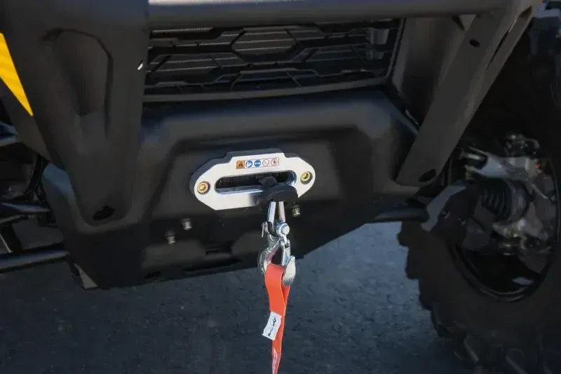 NEW 2026 CAN-AM DEFENDER PRO LIMITED CAB HD10 Image 10