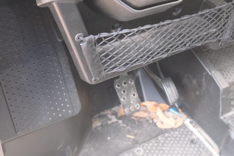 NEW 2025 HONDA PIONEER 10006 DELUXE CREW Image 28