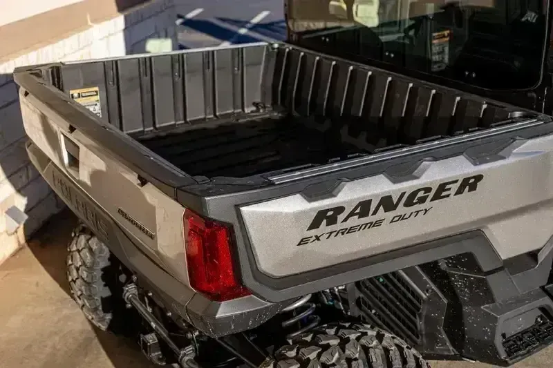 2025 Polaris RANGER CREW XD 1500 NORTHSTAR EDITION ULTIMATE TITANIUM METALLIC GLOSS Image 15