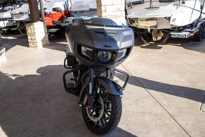 USED 2023 INDIAN MOTORCYCLE CHALLENGER DARK HORSE Image 6