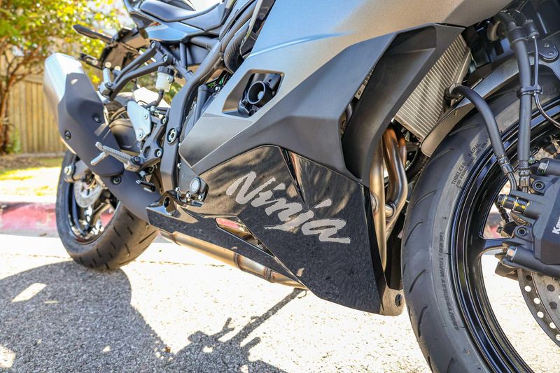NEW 2026 KAWASAKI NINJA ZX4RR ABS Image 12