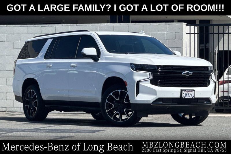 Used 2023 Chevrolet Suburban RSTImage 1