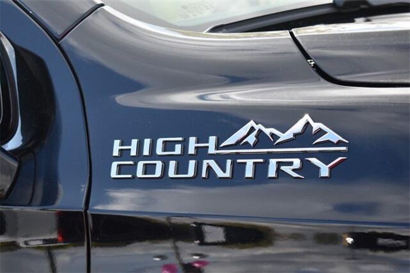 New 2026 Chevrolet Tahoe High CountryImage 12