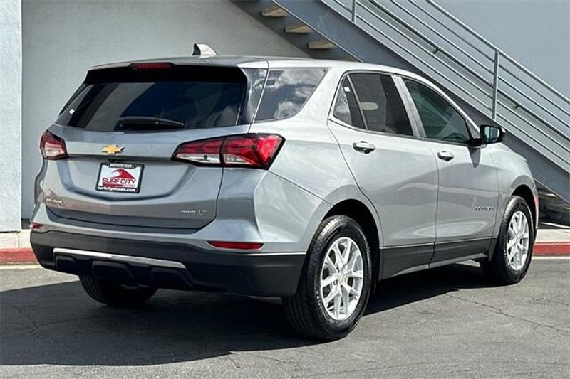 2023 Chevrolet Equinox LTImage 4