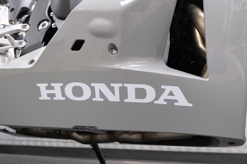 NEW 2026 HONDA CBR600RR Image 13