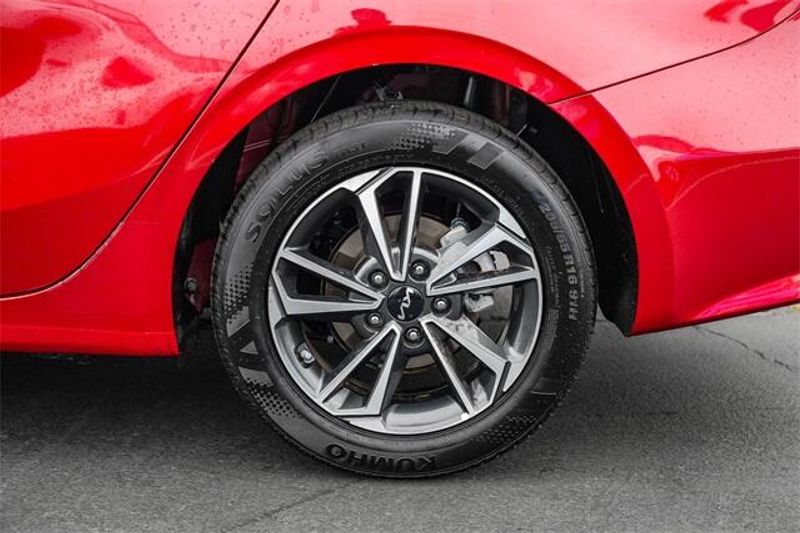 Used 2023 Kia Forte LXSImage 12