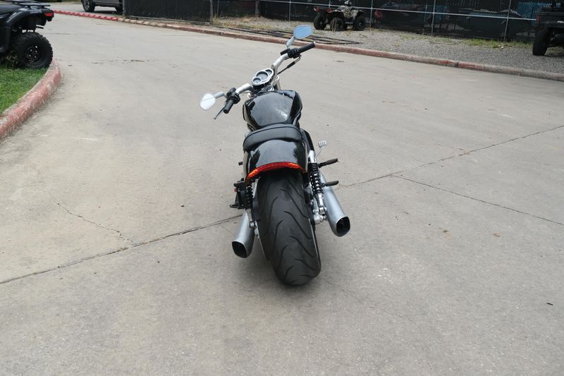 2013 HARLEY VROD MUSCLE BLACK Image 4