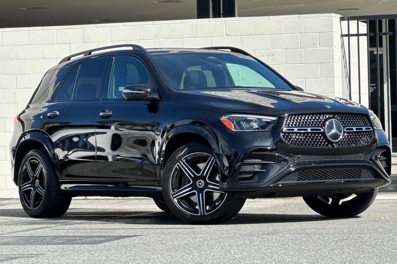 Used 2025 Mercedes-Benz GLE 450Image 2
