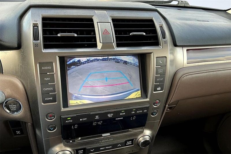 2016 Lexus GX 460 photo 19