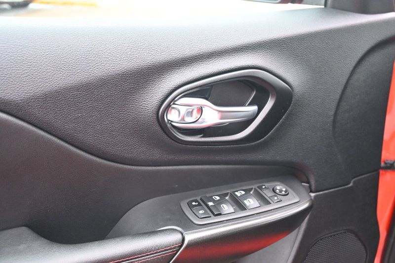 2021 Jeep Cherokee TrailhawkImage 16