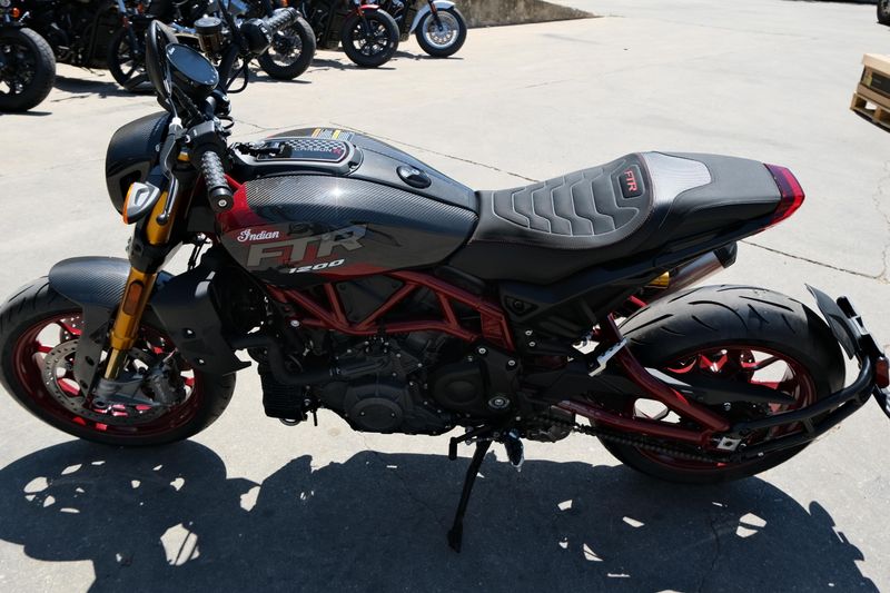 NEW 2024 INDIAN MOTORCYCLE FTR R CARBON Image 6