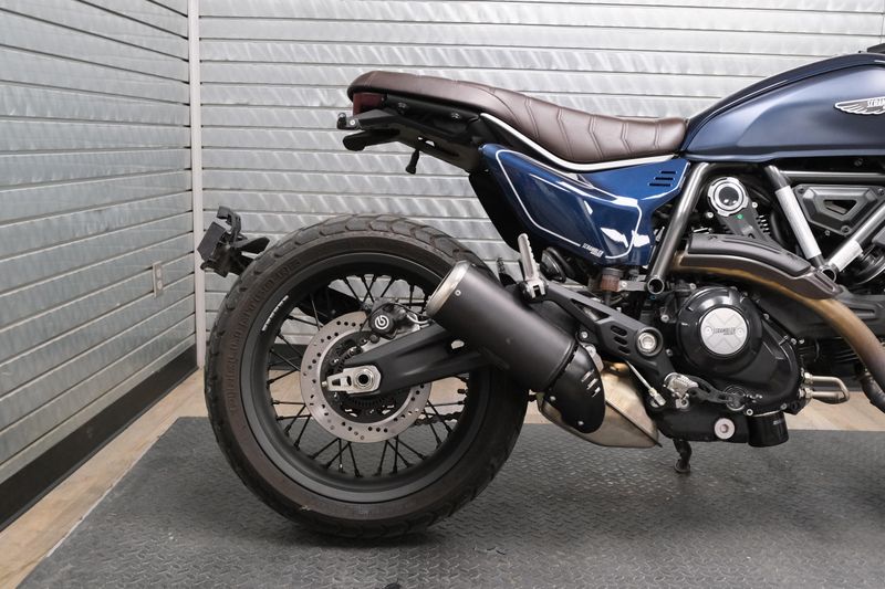 USED 2024 DUCATI SCRAMBLER NIGHSHIFT Image 11
