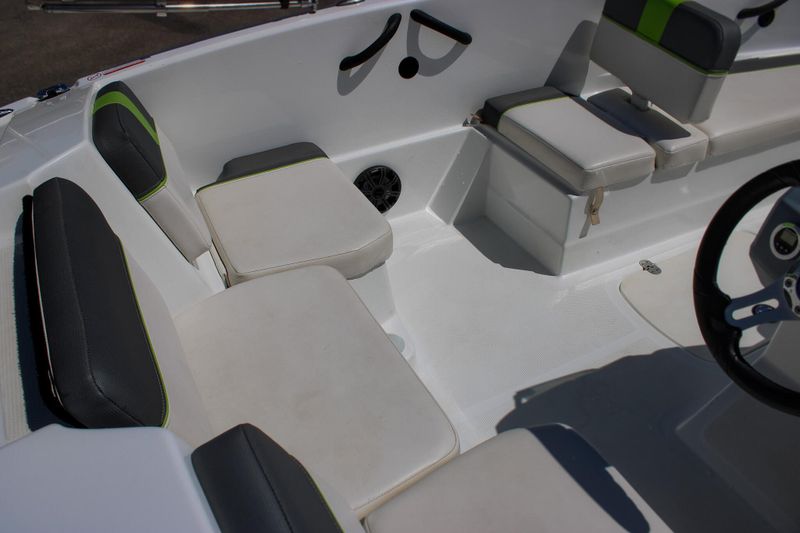 2021 TRACKER TAHOE T16 Image 24