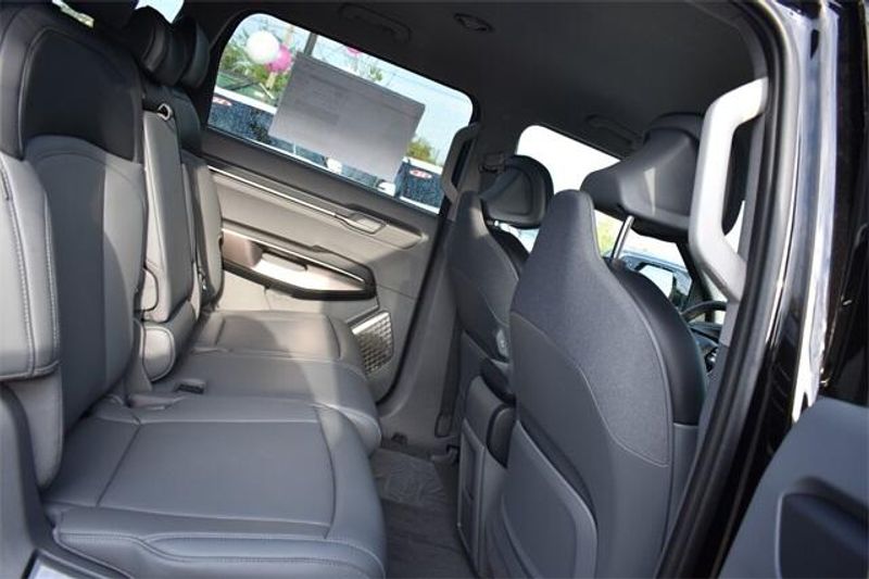 2024 Kia EV9 LightImage 16