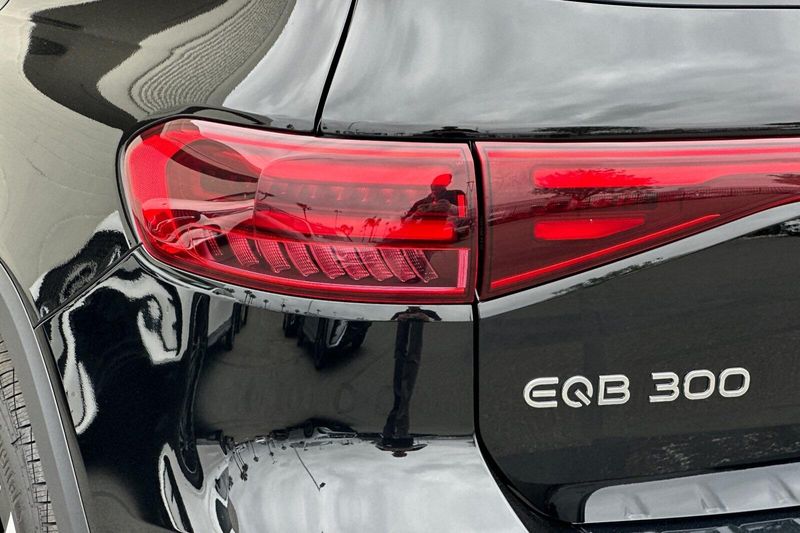 2024 Mercedes-Benz EQB 300Image 33
