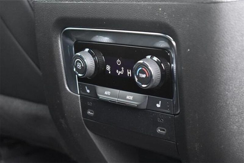 New 2026 Chevrolet Tahoe PremierImage 18