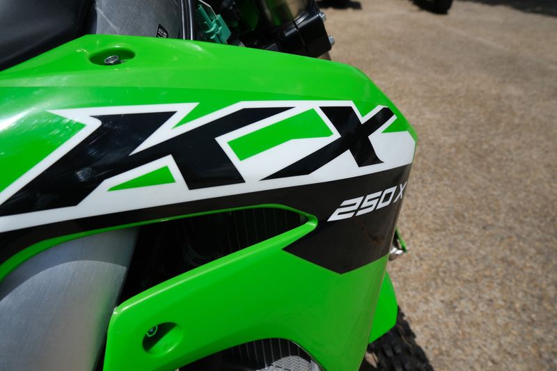 2024 Kawasaki KX250X LIME GREENImage 11