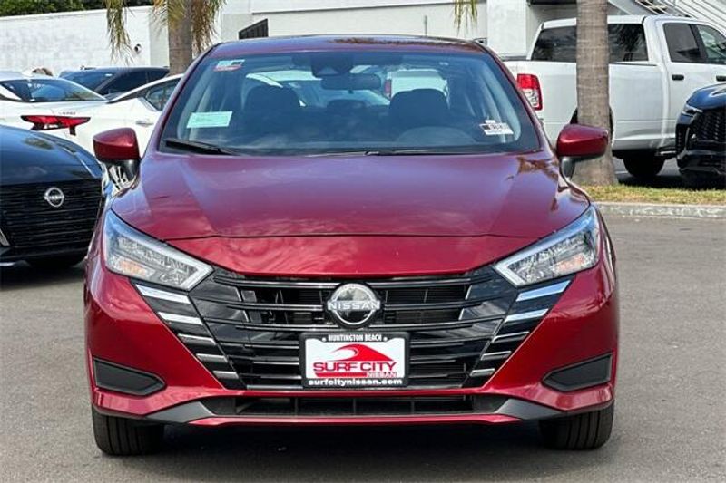 New 2025 Nissan Versa 1.6 SVImage 6