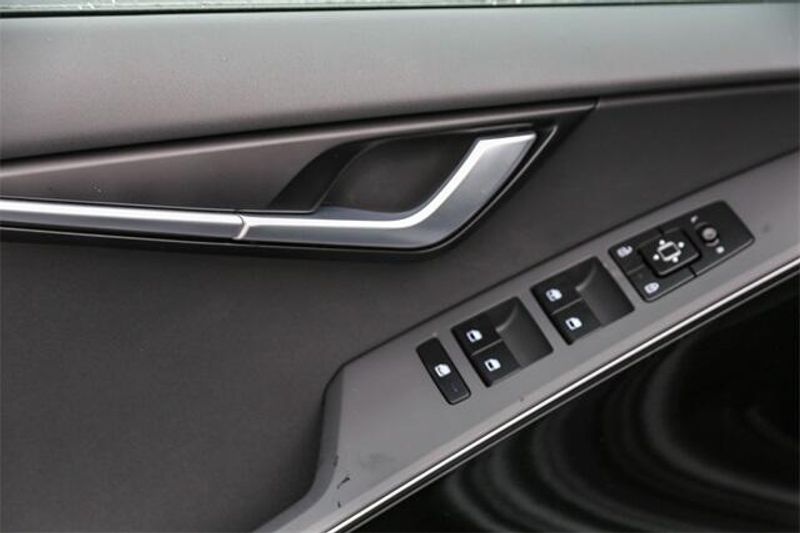 New 2025 Kia Niro EXImage 20