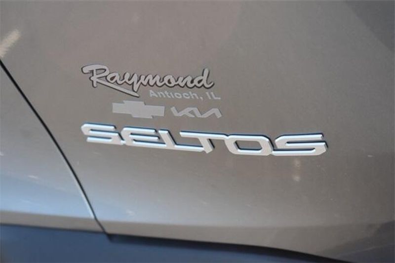 2025 Kia Seltos EXImage 15
